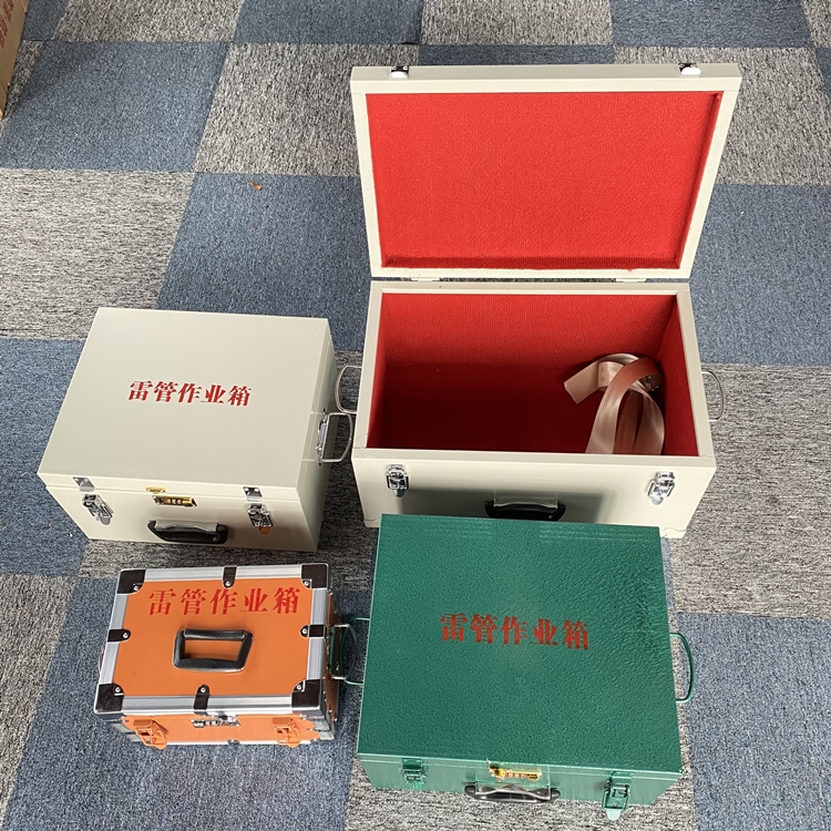 商丘爆破工程作业箱如何选择？玻璃钢与传统材质的全面对比